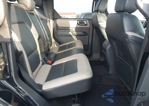 2024 Ford Bronco Wildtrak z USA, uszkodzony, nr VIN 1FMEE2BP5RLA09233